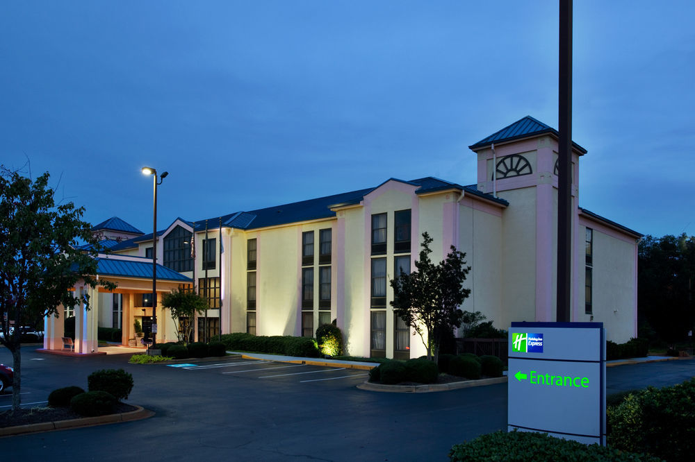 Holiday Inn Express Anderson I-85 - Exit 27- Highway 81, An Ihg Hotel Exterior photo